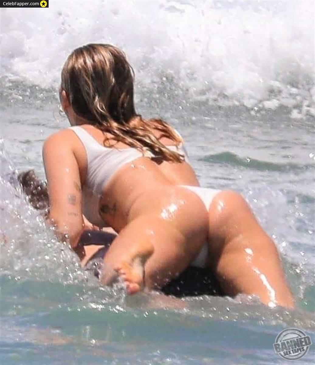 miley cyrus fap butt ass thong bikini